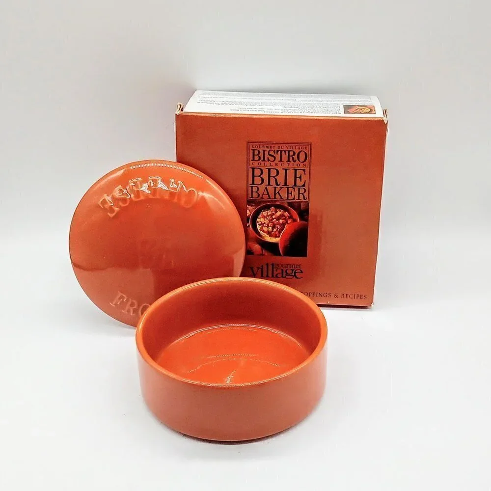 Gourmet Village Burnt Orange Ceramic Covered Baker NIB